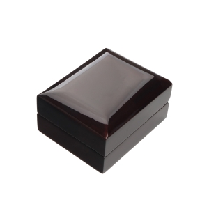 تورنا - صندوق قلادة خشبي 7x9 سم