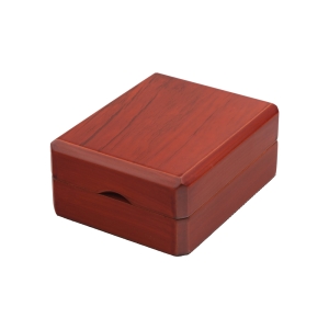 ألباي - صندوق خشبي 9 × 10 سم